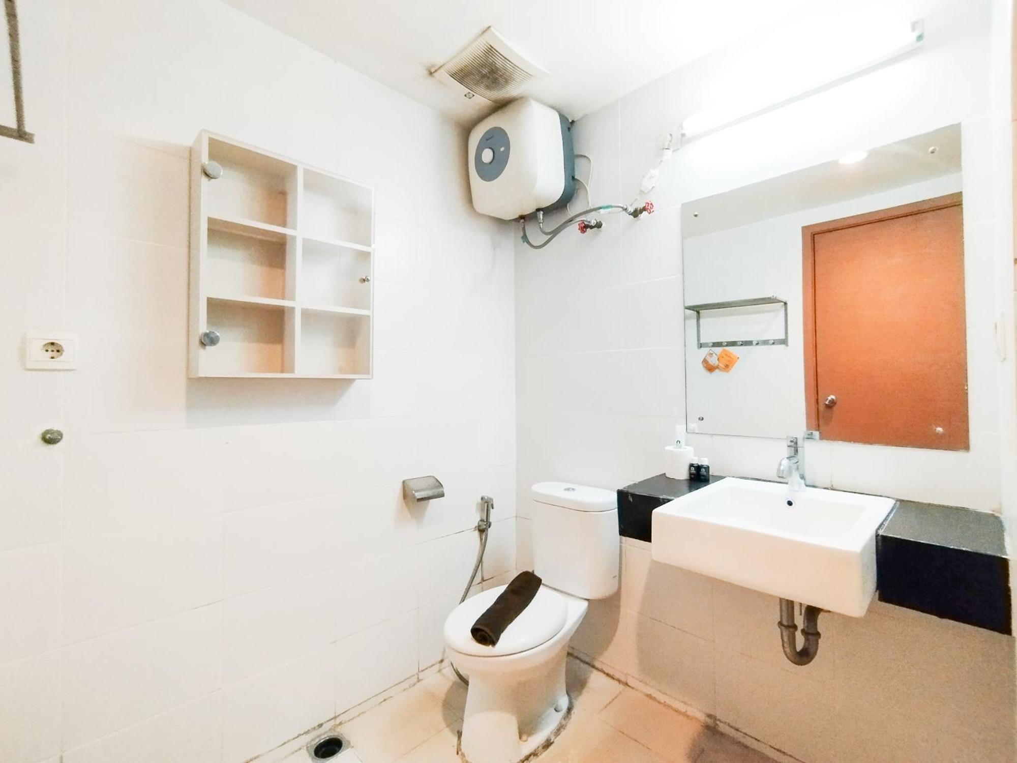 Simply And Comfy Studio Room Apartment Beverly Dago By Travelio 万隆 外观 照片