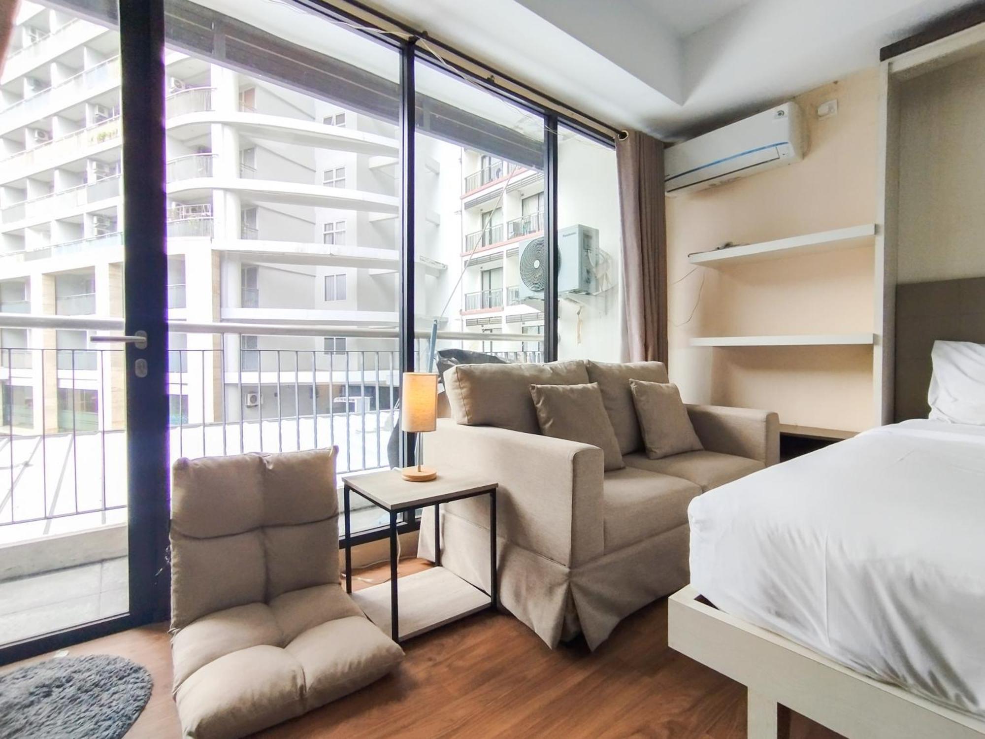 Simply And Comfy Studio Room Apartment Beverly Dago By Travelio 万隆 外观 照片